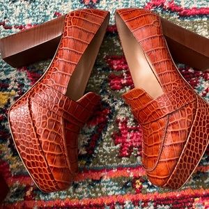 Tamara Mellon Croc Stamped Leather Platforms Loafers Brown